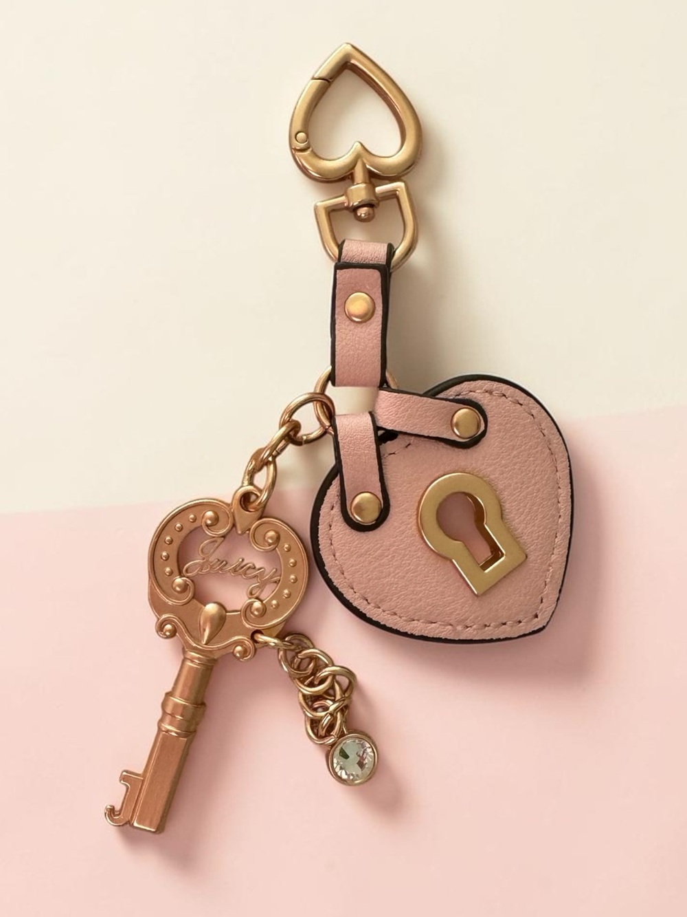 🩷Juicy Couture Key To My Heart Bag Charm Keychain with Gold Hardware Brand New